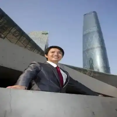 白岩强